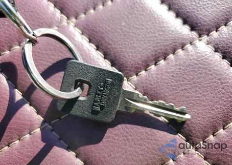 2017 Harley-Davidson Xl883 Iron 883 z USA, uszkodzony, nr VIN 1HD4LE211HC446484